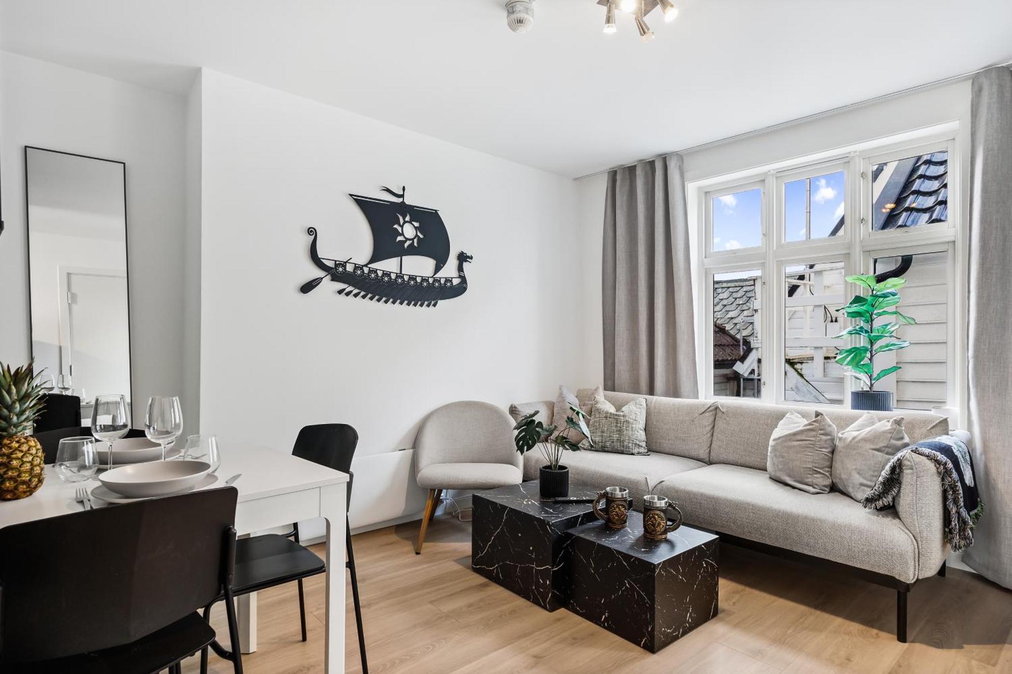 Homerentals Apartments - Behind Bryggen & Historic Cobblestone Streets - 2 Floor Renovated From February 2025 Берген Экстерьер фото